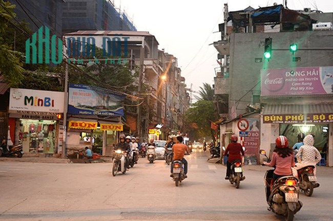 Bán Nhà Mặt Phố Nguyễn Tuân 29mx4 tầng, ô tô tránh,vỉa hè,kinh doanh sầm uất nhất Thanh Xuân giá
