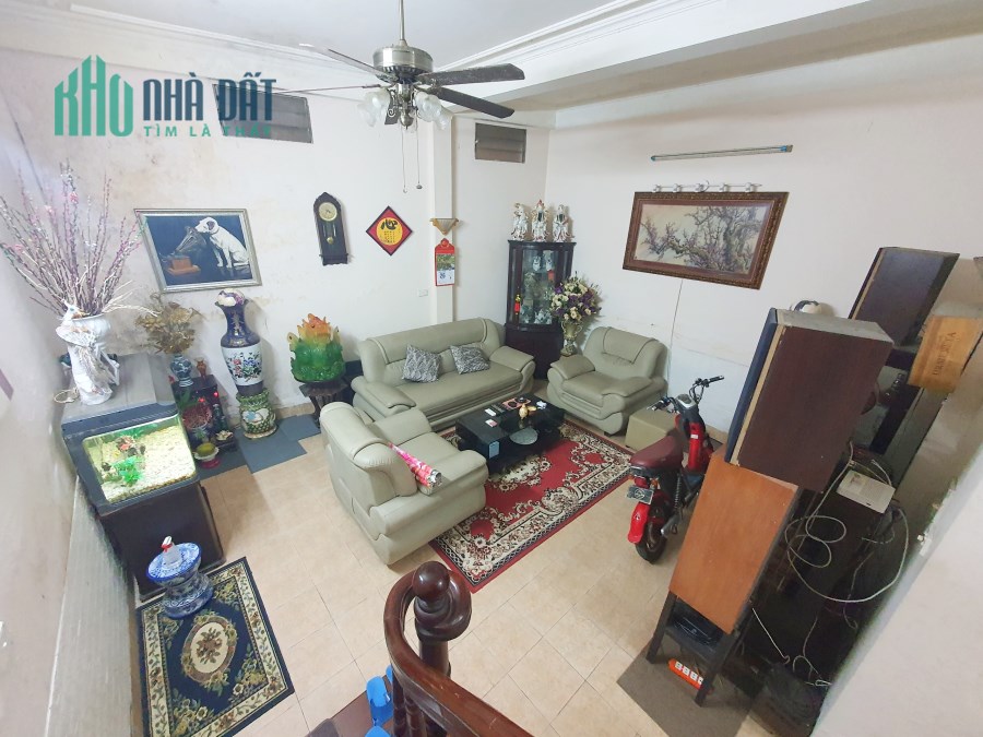 Nhà Hàng Bồ 40m hai thoáng Nhà phố cổ Giá ngoại ô