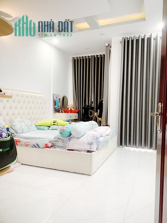 Bán nhà tốt Nguyễn Trọng Tuyển, Tân Bình, Vào ở ngay, 54m2 nhỉnh 4 tỷ