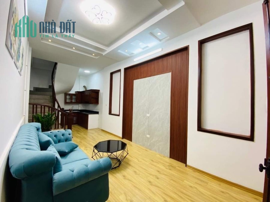Nhà đường Trương Định Diện tích 46m2, 4 tầng, Mặt tiền 4.3m2 Giá 3,18 tỷ