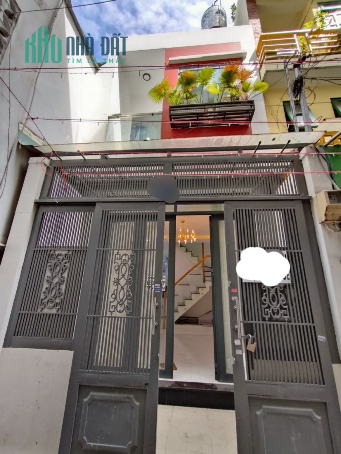 Bán gấp nhà đẹp Hồ Bá Kiện Quận 10, Khu dân trí cao, nở hậu tài lộc, 40m2, chỉ 5 Tỷ 3 TL
