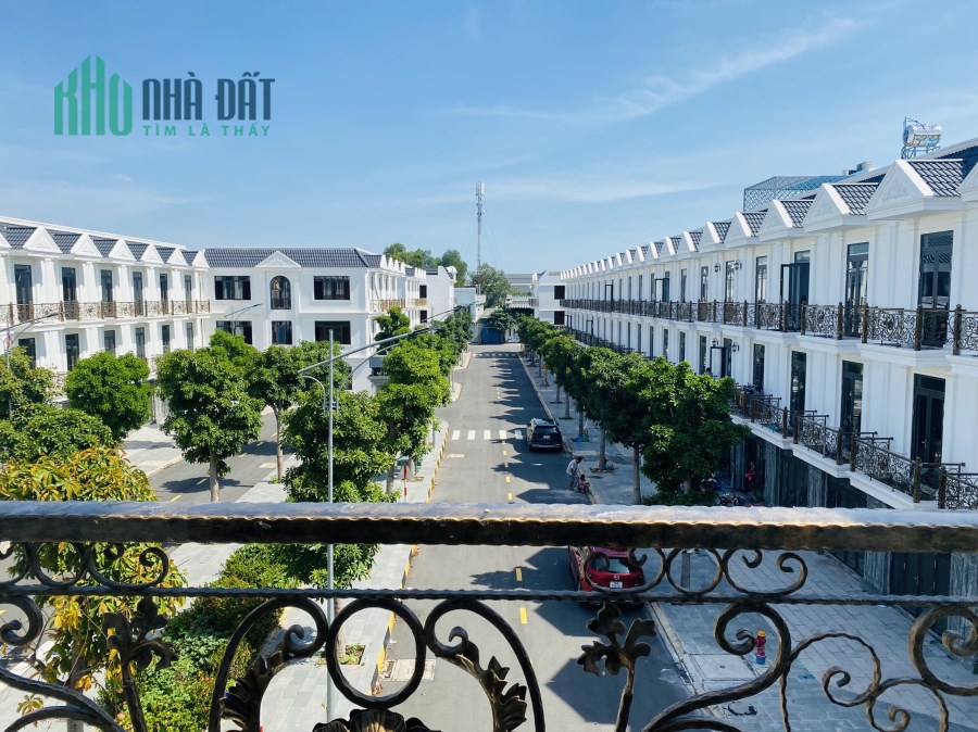 Nhà Phố Đông Hưng MT Đông Tác 5x17 trệt 2 lầu giá 4 tỷ 700tr, SHR