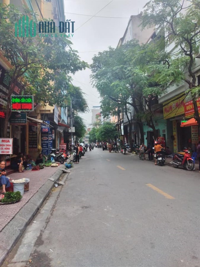 Bán nhà mặt phố Hà Đông, ô tô đỗ cổng, chỉ 4,2 tỷ
