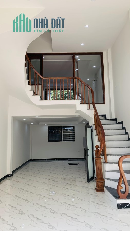 Nhà phân lô đường Ngọc Hồi, Hoàng Mai, dt 55m2, xây 5 tầng, ô tô đỗ trong nhà, cách mặt phố 20m, có