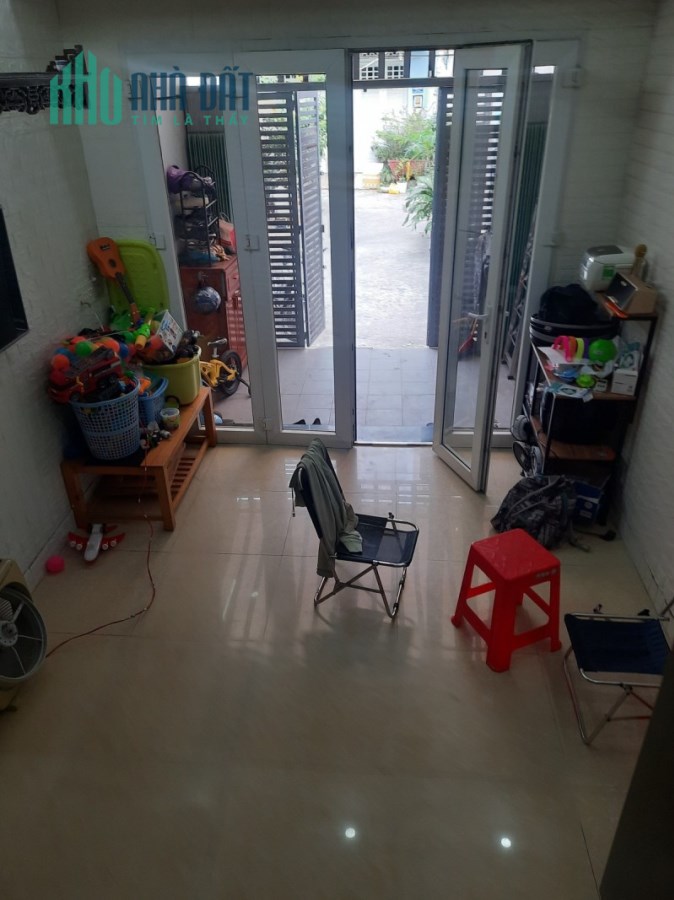 Bán nhà HXH Tân Hương, TP 3T 3PN 3WC gần chợ Tân Hương, Nhà mới ở ngay