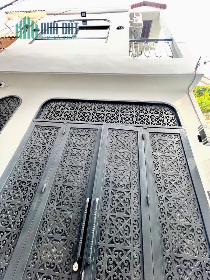 Bán nhà đẹp đường Nguyễn Quý Anh - hệ thống Smart home - 45m2 - 3 phòng ngủ -  tặng nội thất