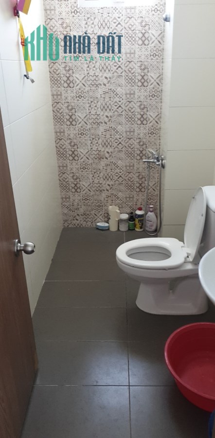 cần cho thuê CHCC Summer Square Q.6, 65m2, 2Pn, 2WC, Nt cơ bản giá 8tr/tháng