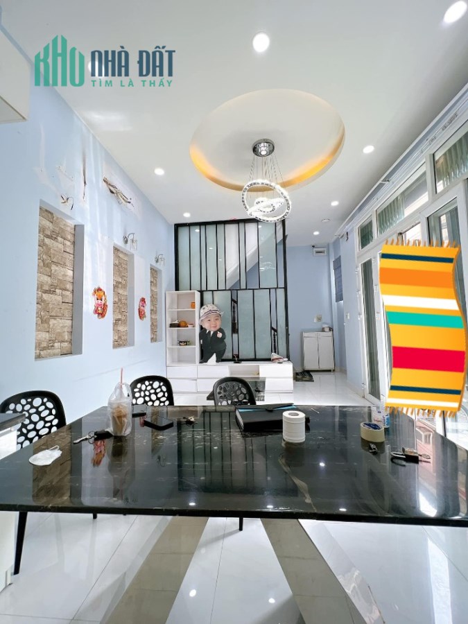 Nhà 41.2 m2, 4T, 4PN, Nguyễn Thái Học Q1. 7 tỷ TL