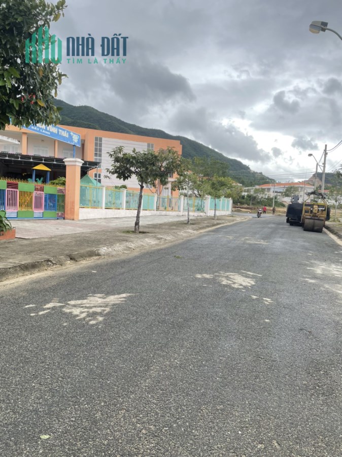 TĐC Đất Lành giá tốt mua ở và đầu tư đối diện trường Mầm Non Đất Lành chỉ 1 tỷ 720tr diện tích 74m2