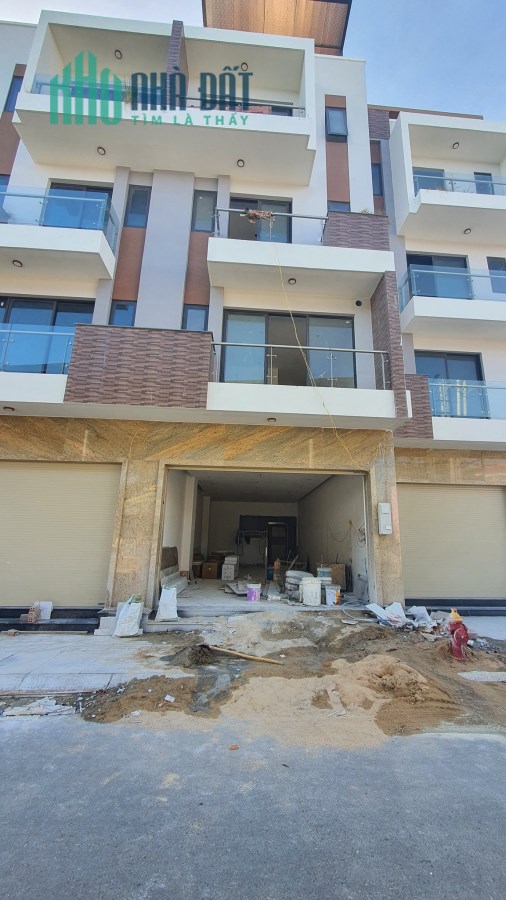 Cần cho thuê căn shophoue thuận tiện để mở cty, văn phòng
