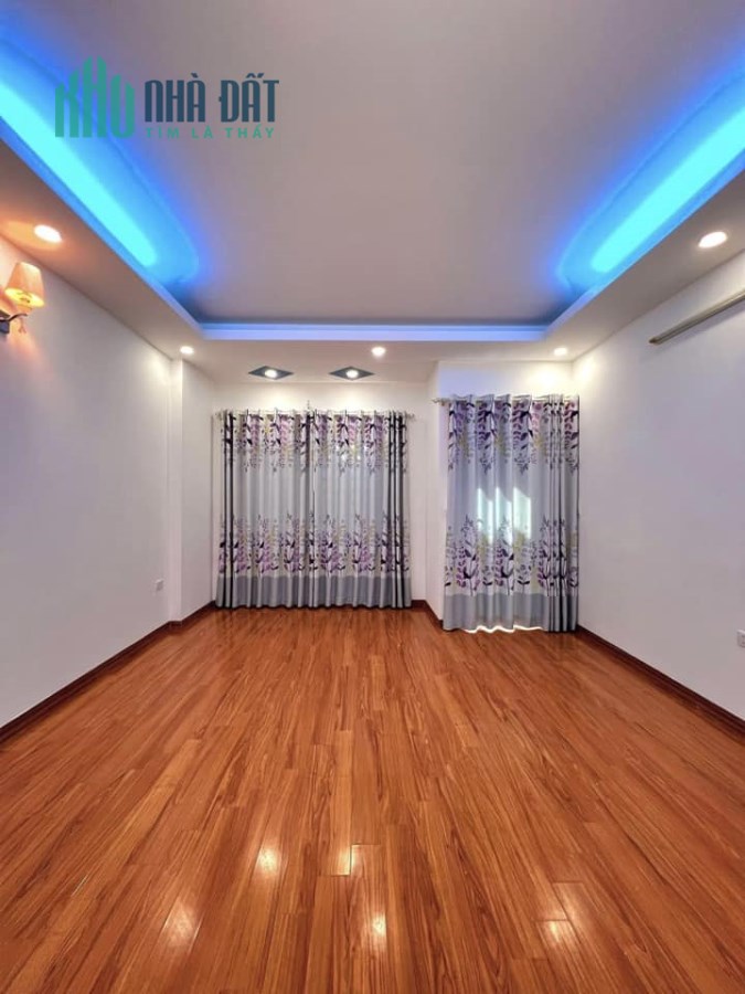 BÁN NHÀ ĐẸP NHƯ NGỌC TRINH HỒNG MAI HAI BÀ TRƯNG 25MX4 NHỈNH 2 TỶ.