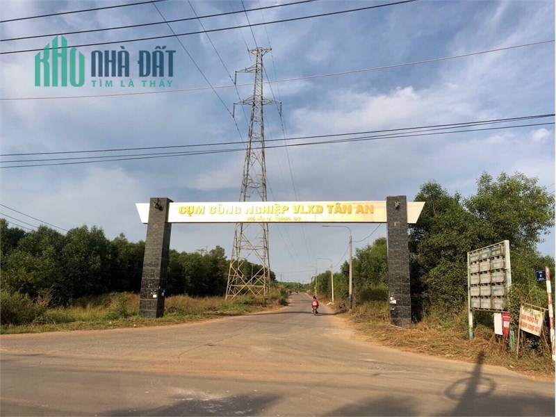 cần bán gấp 1ha2  cụm CN Tân AN, Qh toàn bộ SKC, mặt tiền 140m
