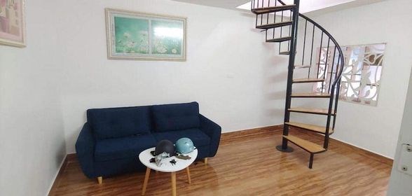 Cho thuê nhà 2 ngủ tập thể Nghĩa Tân Cầu Giấy 80m2