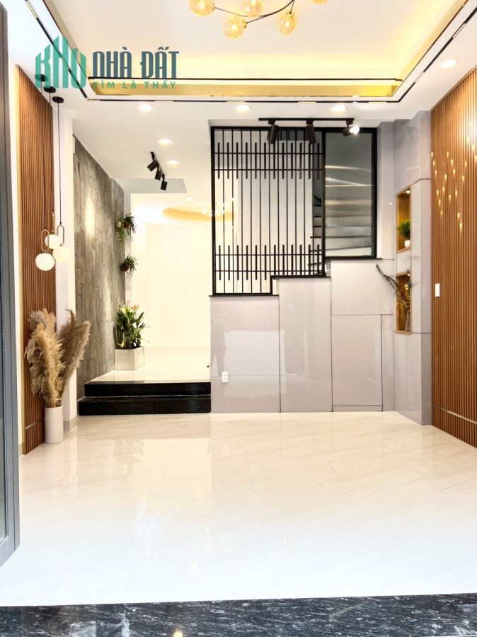 Nhà mới xây 4 tầng đường Tám Danh P4Q8. Giá 5,3 tỷ TL