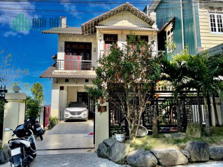 Bán căn biệt thự mặt tiền đường nhựa tại Phường 5, Thành phố Đà Lạt