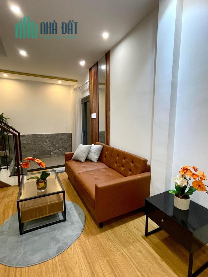 .Nhà Ông Ích Khiêm Lê Đình Dương, Góc Kiệt 3m, 40m ra MT, 3 tầng đẹp