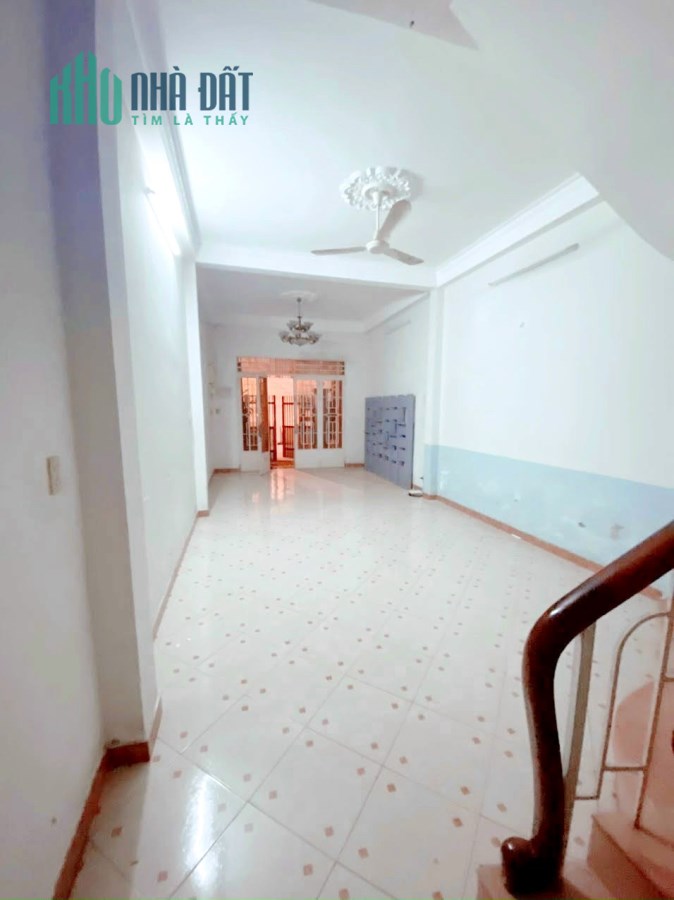 Nhà thuê nguyên căn HXH C3 Phạm Hùng - Bình Hưng - Bình Chánh