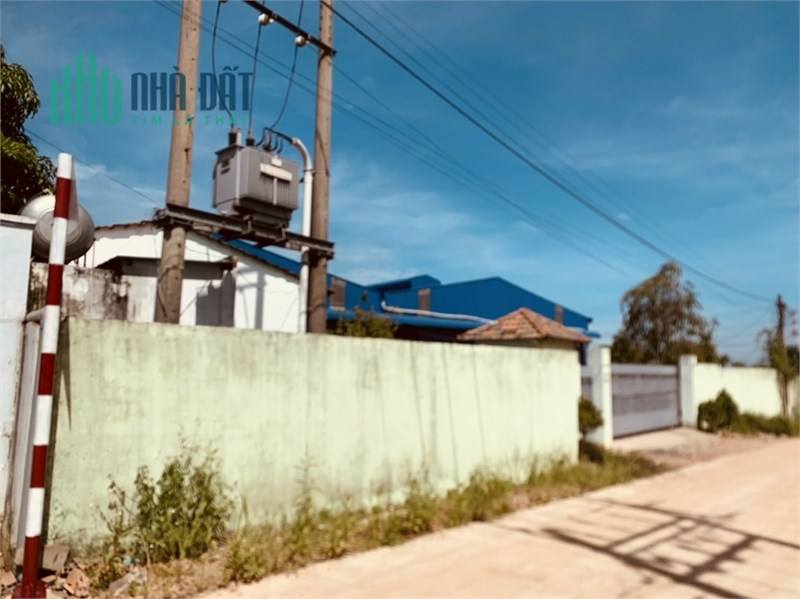bán nhà xưởng đẹp xã thiện tân, dt 3000m2 có thổ cư, trạm điện