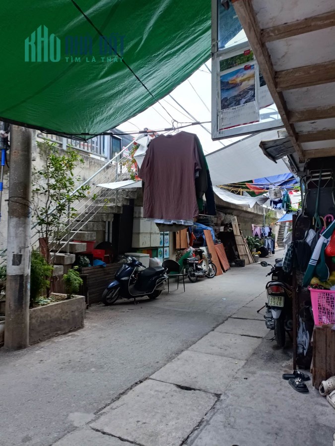 BÁN NHÀ CẤP 4 NGÕ 3 GÁC THÔNG - 10M RA Ô TÔ TRÁNH - THUẬN TIỆN GIAO THÔNG