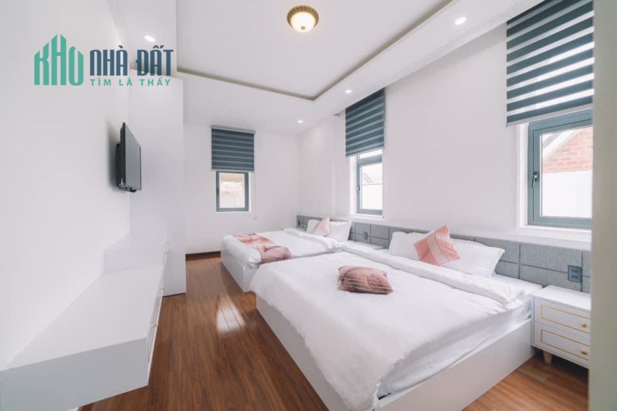 Bán biệt thự phong cách tân cổ điển Phù Đổng Thiên Vương Đà Lạt