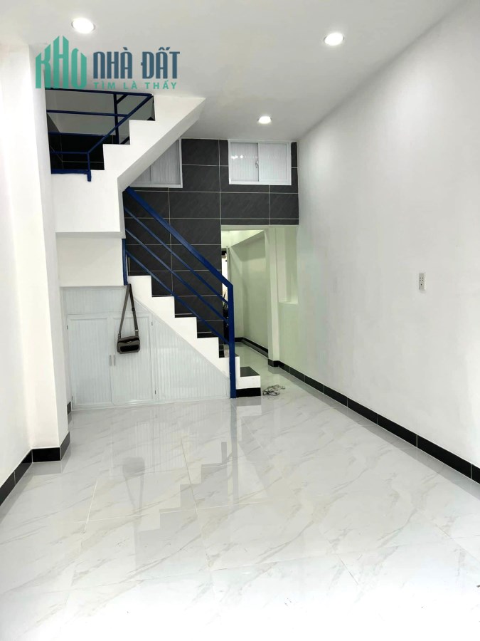 Nhà 2 mặt hẻm 24,3m2, Hồ Hảo Hớn Quận 1. 3,x tỷ TL