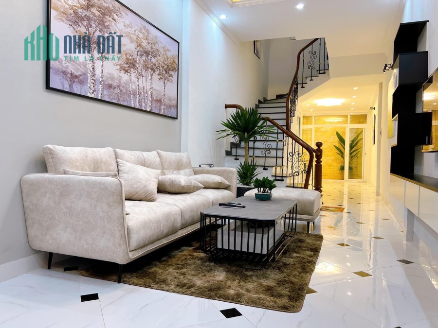 BÁN NHÀ KHƯƠNG HẠ,NGÕ TO THOÁNG, 4 TẦNG 52M GIÁ 5.35 TỶ.