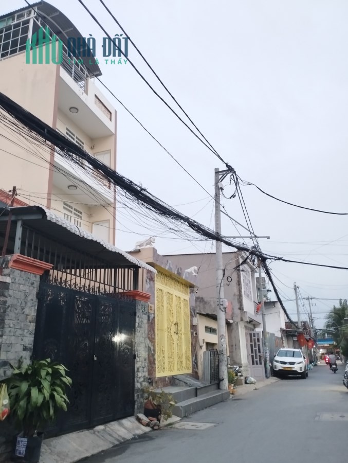 Bán nhà mặt tiền đường 43 Hiệp Bình Chánh DTSD 54m