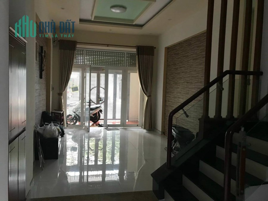 Bán nhà mặt tiền đường trần quang cơ, 4 tầng, đường nhựa 8m, 67m2 chỉ 12 tỷ