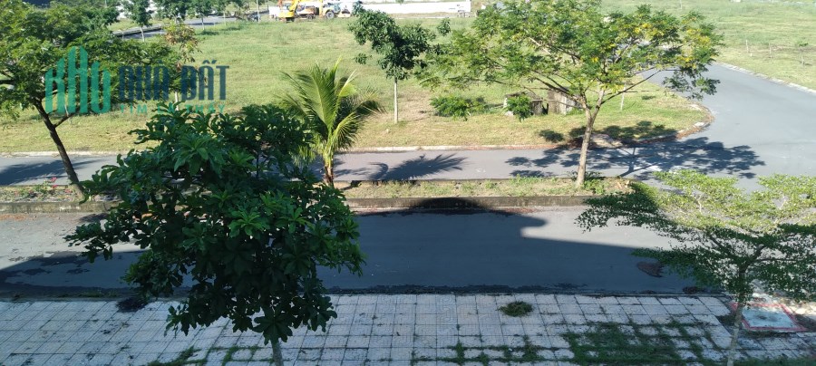 Đất thổ cư cạnh chợ BẾN CÁT, DT 100m2