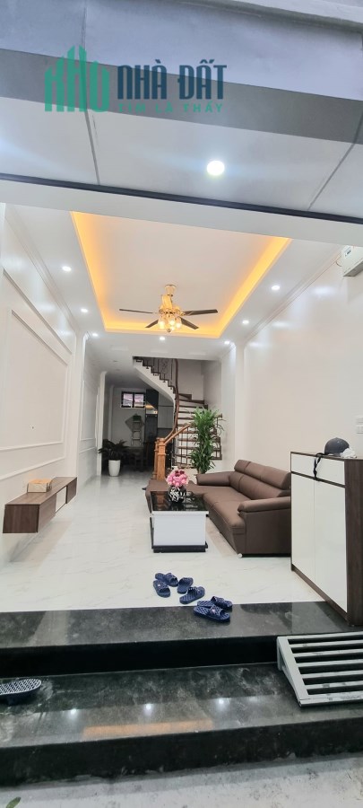 Bán nhà phố Minh Khai, Hai Bà Trưng, Hà Nội, giá 5.15 Tỷ, 40 m2, hàng xóm Times city, ngõ thông,