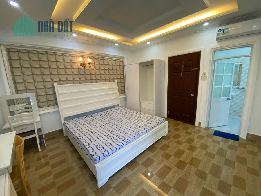 Bán nhà hẻm 10m Lê Văn Lương, Quận 7, DT 56m2, 5PN giá nhỉnh 9 tỷ