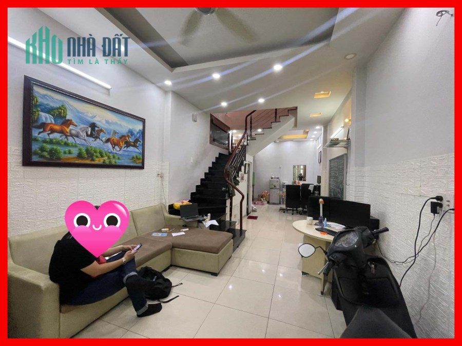 BÁN GẤP NHÀ 42m2, 2 tầng, THÍCH QUẢNG ĐỨC P4 PHÚ NHUẬN