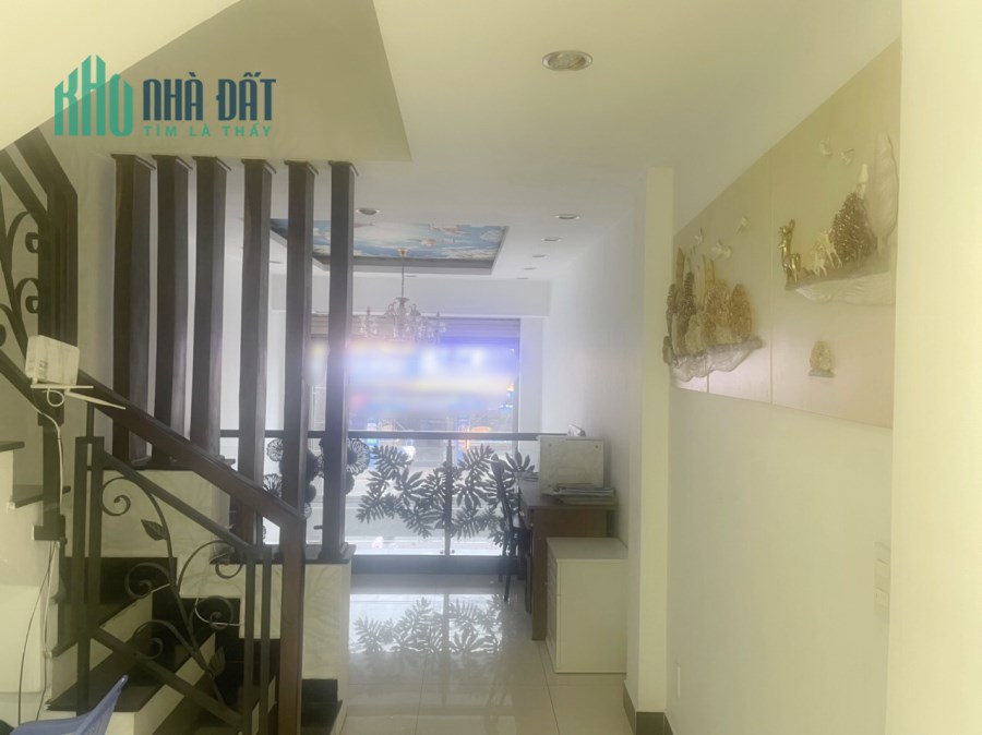 Nhà Đẹp, mới Nở hậu mặt tiền KD đường Phạm Hùng P10,Q8