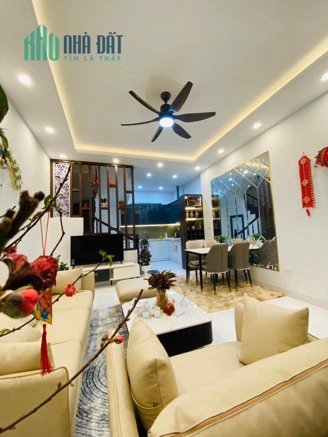 Bán nhà mặt ngõ Nhân Hòa 40mx4T KD ngõ thông gần oto giá 5 ty 0969040000 tặng nội thất