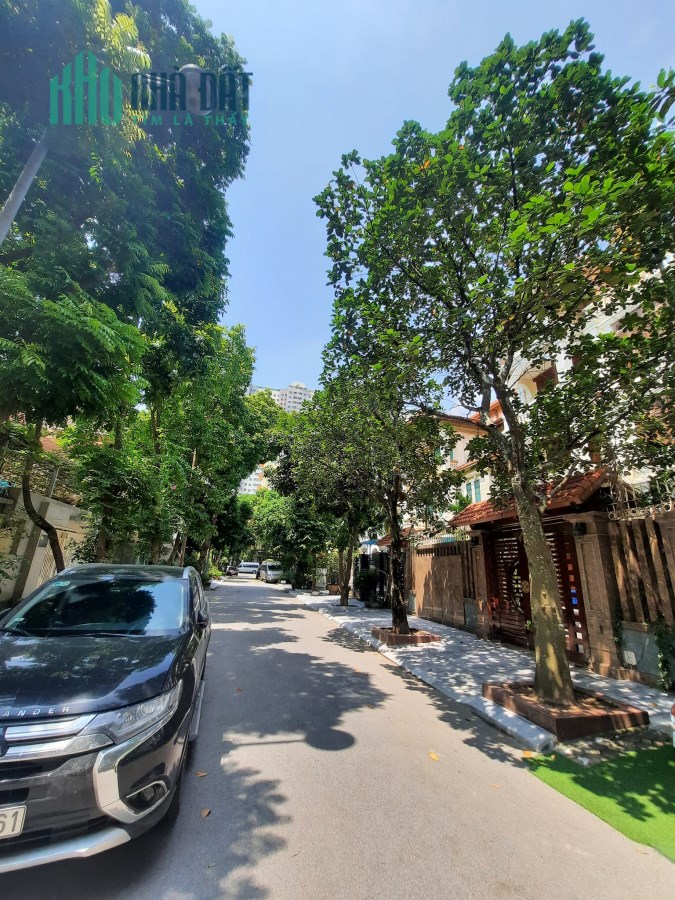 💥 Bán Biệt thự Bán đảo Linh Đàm, Hoàng Mai, 255m2 5T, MT 12m, Chỉ 52 Tỷ 💥