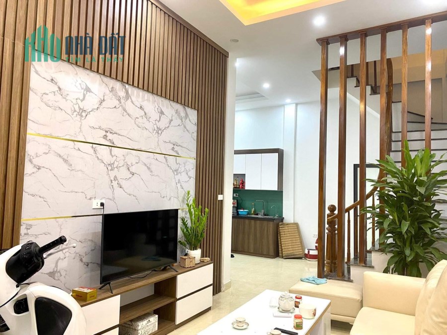 SIÊU PHẨM  BÁN NHÀ CẨM HỘI LÒ ĐÚC  HAI BÀ TRƯNG 30MX3 NHỈNH 3TỶ



BÁN NHÀ BẠCH MAI HAI BÀ