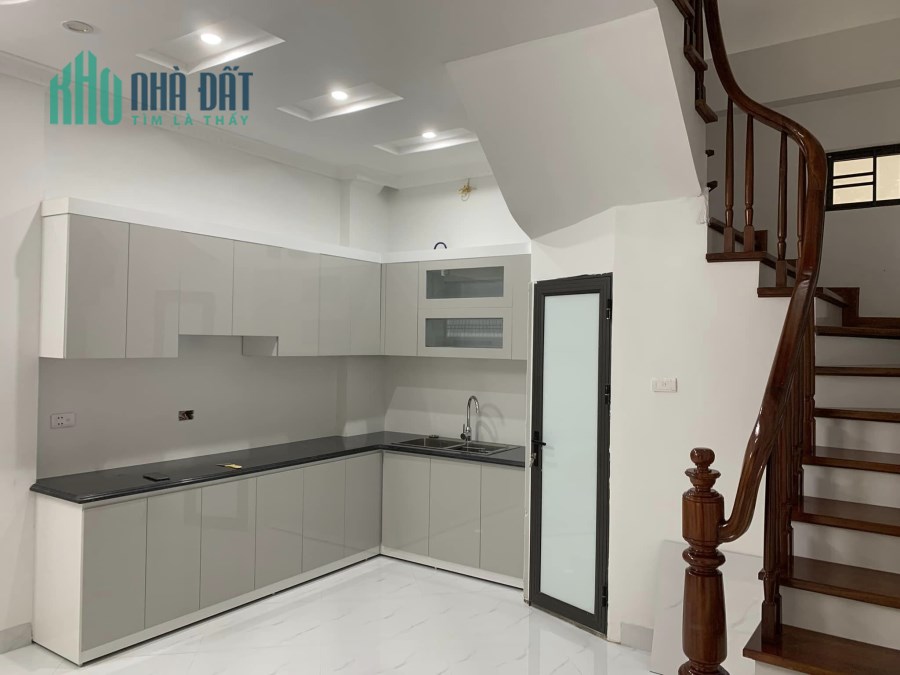 CỰC HIẾM  BÁN NHÀ VÂN HỒ   HAI BÀ TRƯNG 30MX3 NHỈNH 3TỶ



BÁN NHÀ BẠCH MAI HAI BÀ TRƯNG 22MX4