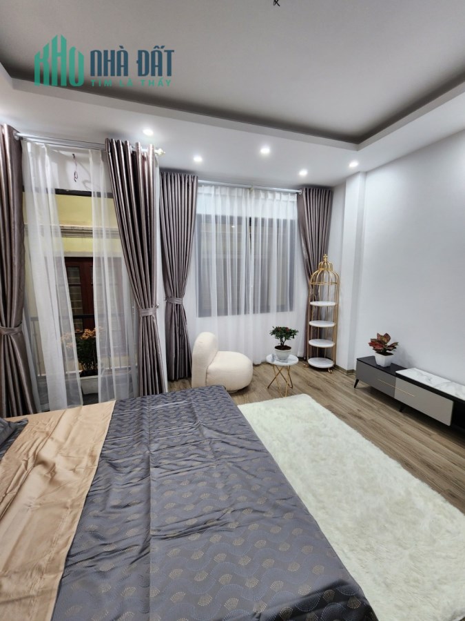 Bán nhà Trường Chinh 45mx5 tầng -2 Thoáng-Ô Tô-Sát phố-Ngõ Thông-Kinh Doanh giá chỉ 9 tỷ hơn