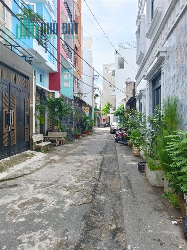 NHÀ NGỘP BANK TÂN PHÚ- Phú Thọ Hòa- Hẻm 4m -  4 x 15 - 4 Tầng Chỉ Nhỉnh 4 Tỷ