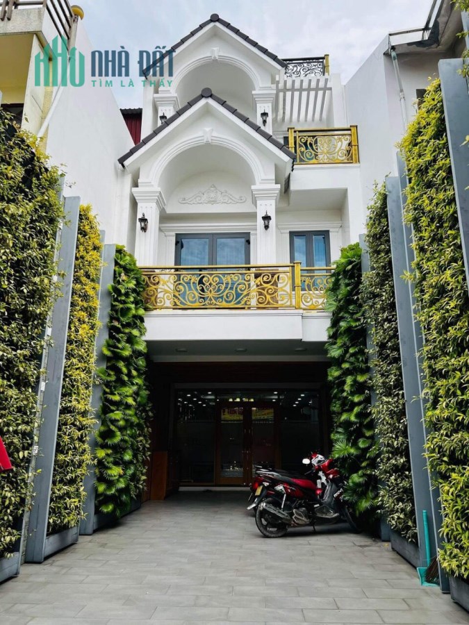 Bán nhà MT Kinh doanh 3 tầng Kha Vạn Cân, P. Linh Trung , dt 200m2