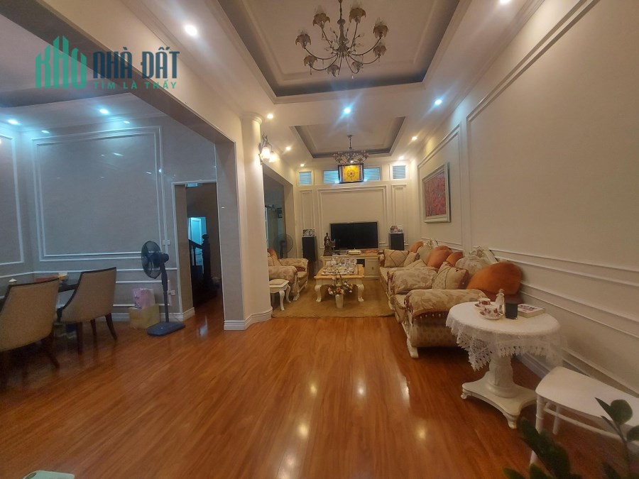 Phương Liệt, Thanh Xuân,  Nhà đẹp vượng khí ở ngay, khu vực hiếm bán, hoa hậu khu vực