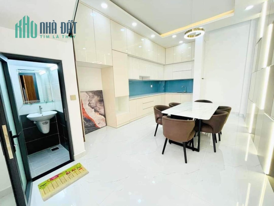 BÁN GẤP NHÀ Q.6 - NHÀ NHỎ HẺM LỚN- CHỈ 100TR/M2- GIẤY PHÉP XÂY DỰNG ĐƯỢC 5 TẦNG