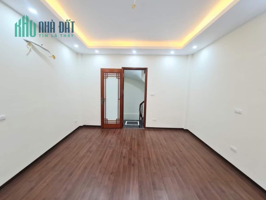 Bán nhà Trương Định, Hoàng Mai 33.8Mx5 Tầng giá 3.6 Tỷ
