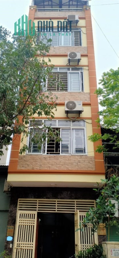 Bán nhà Phan Đình Giót, Nhà nổi nhất phố, 62m2, 8.7 tỷ