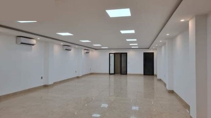 Bán nhà mặt phố Bạch Mai. Kinh doanh. 100m x 3 tầng, mặt tiền 5m. 33 tỷ có THƯƠNG LƯỢNG