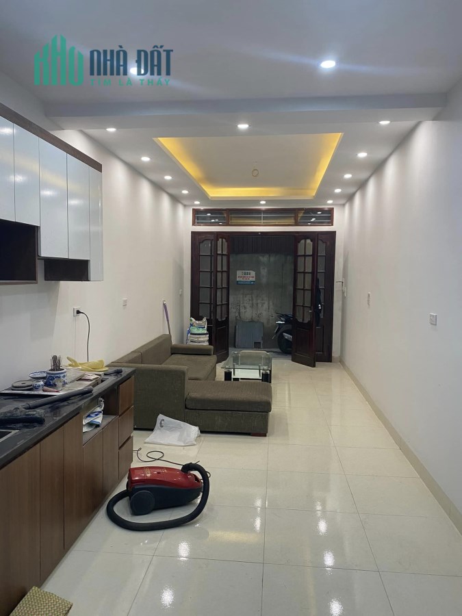 Bán nhà phố Bạch Mai, Q. Hai Bà Trưng, Hà Nội, 32 m², giá 4.28 tỷ, ngõ to thông, kinh doanh, thoáng