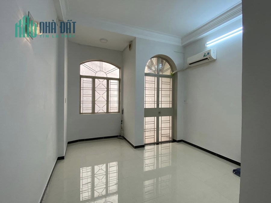 HÀNG NÓNG TÂN PHÚ - VỊ TRÍ CỰC ĐẸP - NGAY TRUNG TÂM CHỢ VẢI PHÚ THỌ HÒA - 64M2 - CHỈ 3.9 TỶ