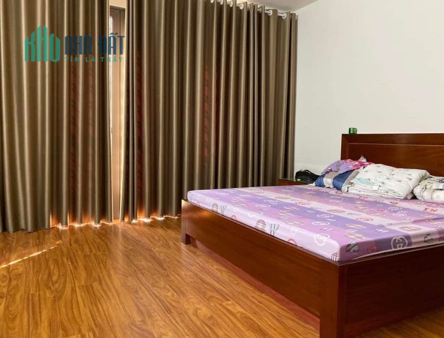 Bán Gấp nhà liền kề Cây Quýt, Dọc Bún, KĐT Văn Khê 52m2x5T chỉ 7.79 tỷ. LH 0989.62.6116