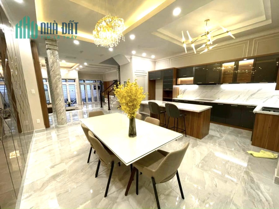 Nhà đẹp 113m2, 4T 5PN 6WC, Võ Thị Sáu Q1. 32 tỷ TL