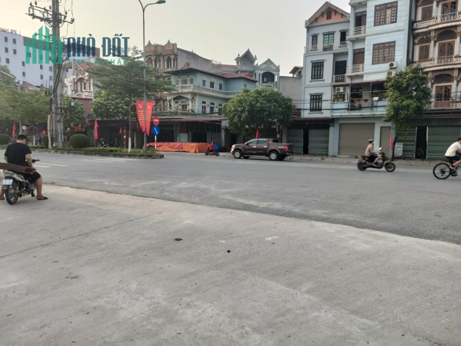 NGÂN HANG  ÉP BÁN  ĐẤT KINH DOANH TẤP NẬP NGÀY ĐÊM  GIÁ CHỈ NHỈNH 2 TỶ  💥 💥 💥  

  Có ngay lô